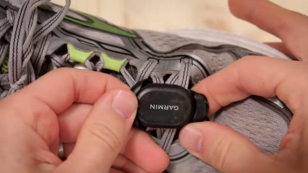 Placing the Garmin Foot Pod on shoelaces